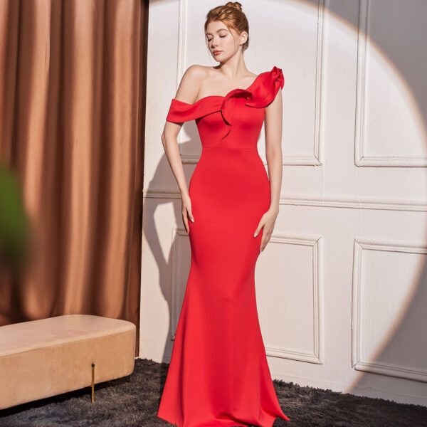 High-end  Shoulder Slimming Long Party Dress