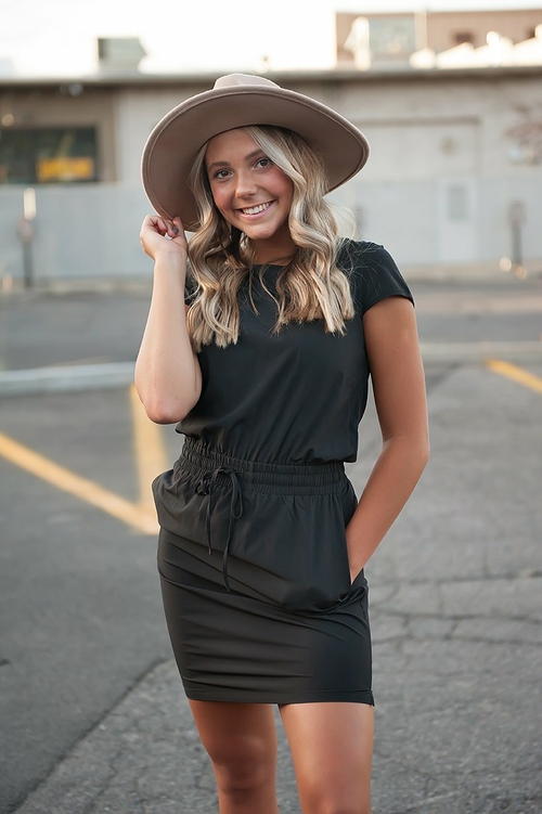 DT Women’s DOWNTOWN Lightweight Dress in Black