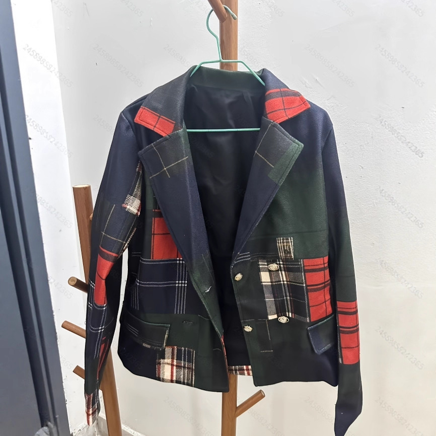 Ladies' Double-breasted Wool Suit Jacket - Image 3