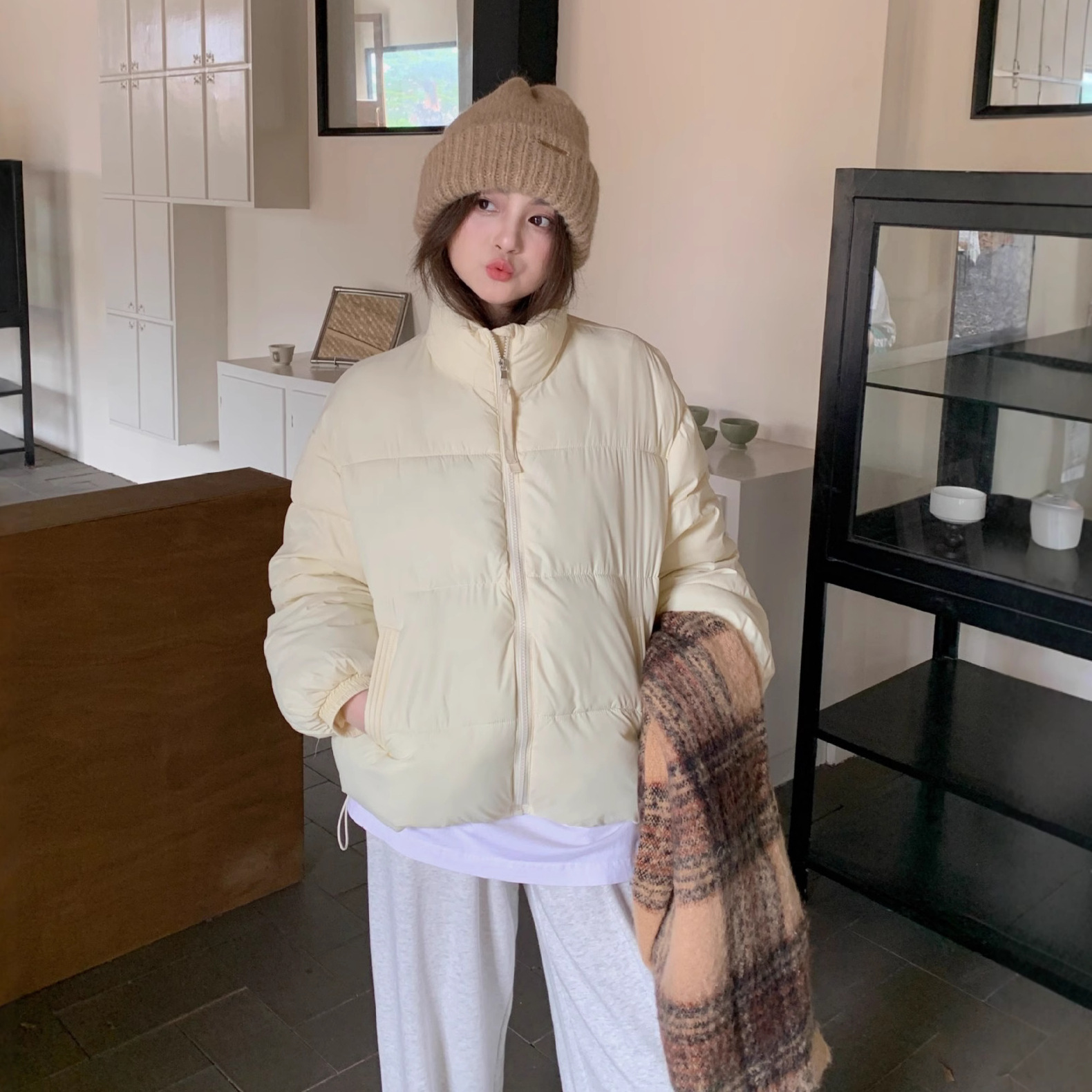 Cute Stand-up Collar Puffer Jacket For Women - Image 7